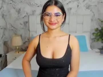 Girls: discover live performances with matured cam models, from teasing to fixations, in a variety of stunning live sex cams.
