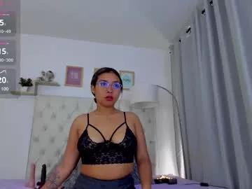 Girls: discover live performances with matured cam models, from teasing to fixations, in a variety of stunning live sex cams.