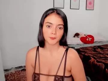 Girls: discover live performances with matured cam models, from teasing to fixations, in a variety of stunning live sex cams.
