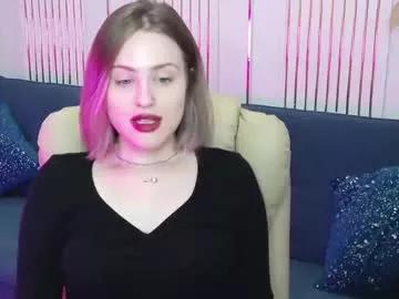 Girls: discover live performances with matured cam models, from teasing to fixations, in a variety of stunning live sex cams.