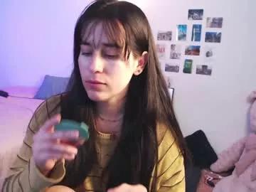 Girls: discover live performances with matured cam models, from teasing to fixations, in a variety of stunning live sex cams.