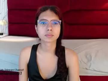 Girls: discover live performances with matured cam models, from teasing to fixations, in a variety of stunning live sex cams.