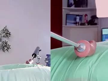 saraturner_ from Chaturbate