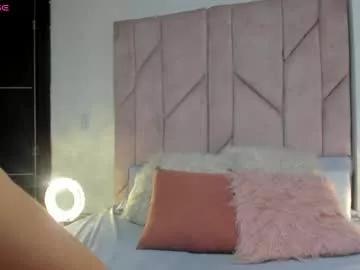 Girls: discover live performances with matured cam models, from teasing to fixations, in a variety of stunning live sex cams.