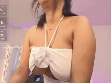 Girls: discover live performances with matured cam models, from teasing to fixations, in a variety of stunning live sex cams.
