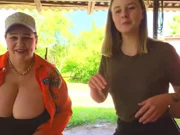sassy_seasons from Chaturbate