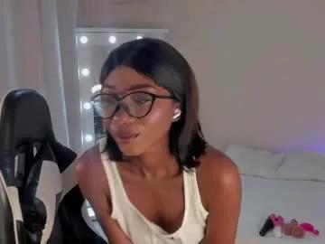 savannahwildee from Chaturbate