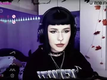 Girls: discover live performances with matured cam models, from teasing to fixations, in a variety of stunning live sex cams.