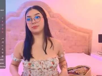 Girls: discover live performances with matured cam models, from teasing to fixations, in a variety of stunning live sex cams.