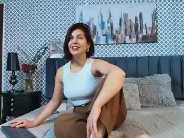 Girls: discover live performances with matured cam models, from teasing to fixations, in a variety of stunning live sex cams.
