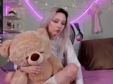 Girls: discover live performances with matured cam models, from teasing to fixations, in a variety of stunning live sex cams.