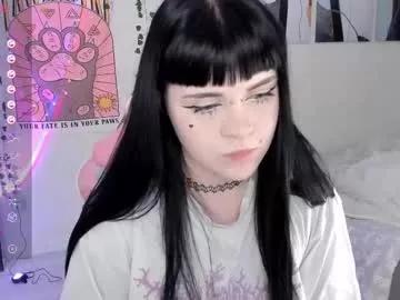 Girls: discover live performances with matured cam models, from teasing to fixations, in a variety of stunning live sex cams.