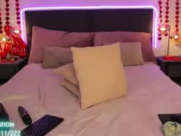 selena_lily from Chaturbate