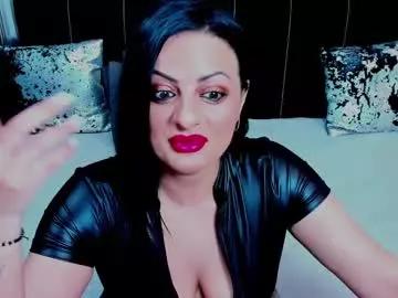 Girls: discover live performances with matured cam models, from teasing to fixations, in a variety of stunning live sex cams.