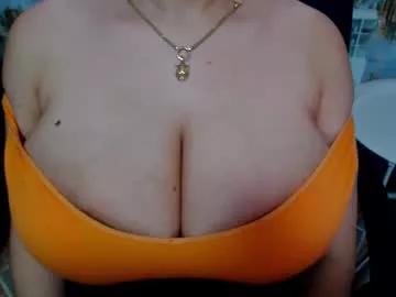 Girls: discover live performances with matured cam models, from teasing to fixations, in a variety of stunning live sex cams.