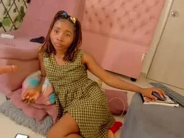 Girls: discover live performances with matured cam models, from teasing to fixations, in a variety of stunning live sex cams.