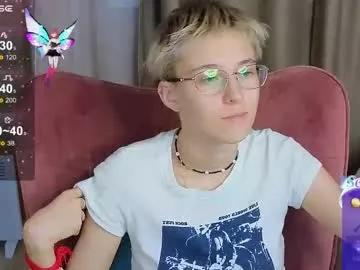Girls: discover live performances with matured cam models, from teasing to fixations, in a variety of stunning live sex cams.