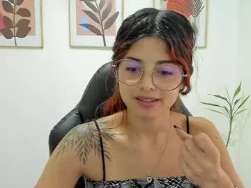 Girls: discover live performances with matured cam models, from teasing to fixations, in a variety of stunning live sex cams.