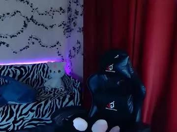 Girls: discover live performances with matured cam models, from teasing to fixations, in a variety of stunning live sex cams.