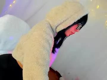 Girls: discover live performances with matured cam models, from teasing to fixations, in a variety of stunning live sex cams.