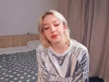 Girls: discover live performances with matured cam models, from teasing to fixations, in a variety of stunning live sex cams.
