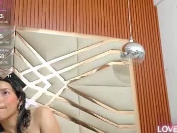 Girls: discover live performances with matured cam models, from teasing to fixations, in a variety of stunning live sex cams.
