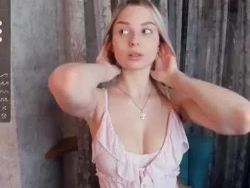 Girls: discover live performances with matured cam models, from teasing to fixations, in a variety of stunning live sex cams.
