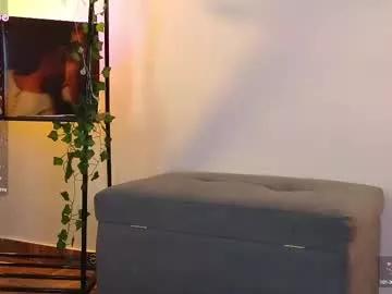 Girls: discover live performances with matured cam models, from teasing to fixations, in a variety of stunning live sex cams.