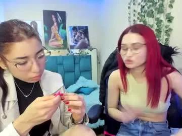Girls: discover live performances with matured cam models, from teasing to fixations, in a variety of stunning live sex cams.