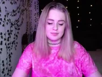 Girls: discover live performances with matured cam models, from teasing to fixations, in a variety of stunning live sex cams.