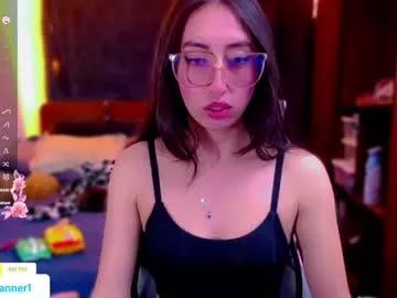 Girls: discover live performances with matured cam models, from teasing to fixations, in a variety of stunning live sex cams.