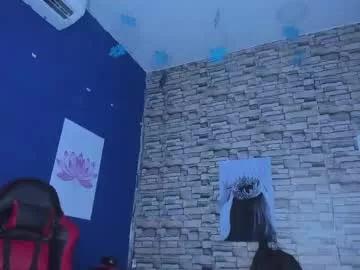 Girls: discover live performances with matured cam models, from teasing to fixations, in a variety of stunning live sex cams.