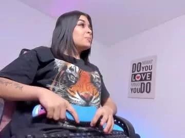 Girls: discover live performances with matured cam models, from teasing to fixations, in a variety of stunning live sex cams.