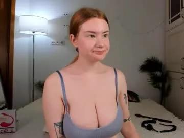 Girls: discover live performances with matured cam models, from teasing to fixations, in a variety of stunning live sex cams.
