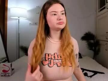 Girls: discover live performances with matured cam models, from teasing to fixations, in a variety of stunning live sex cams.