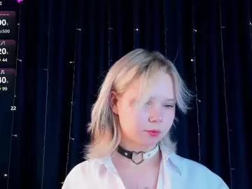 Girls: discover live performances with matured cam models, from teasing to fixations, in a variety of stunning live sex cams.