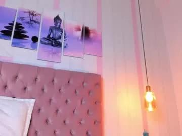 Girls: discover live performances with matured cam models, from teasing to fixations, in a variety of stunning live sex cams.