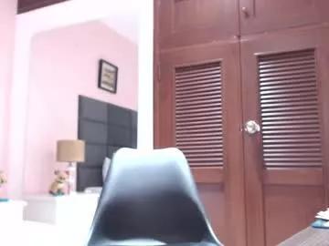 Girls: discover live performances with matured cam models, from teasing to fixations, in a variety of stunning live sex cams.