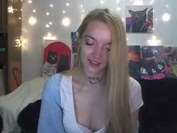 Girls: discover live performances with matured cam models, from teasing to fixations, in a variety of stunning live sex cams.