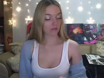 Girls: discover live performances with matured cam models, from teasing to fixations, in a variety of stunning live sex cams.
