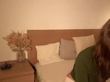 Girls: discover live performances with matured cam models, from teasing to fixations, in a variety of stunning live sex cams.