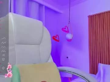 Girls: discover live performances with matured cam models, from teasing to fixations, in a variety of stunning live sex cams.