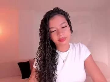 Girls: discover live performances with matured cam models, from teasing to fixations, in a variety of stunning live sex cams.