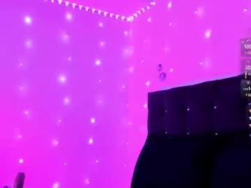Girls: discover live performances with matured cam models, from teasing to fixations, in a variety of stunning live sex cams.