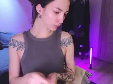 Girls: discover live performances with matured cam models, from teasing to fixations, in a variety of stunning live sex cams.