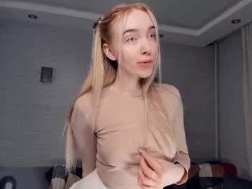 Girls: discover live performances with matured cam models, from teasing to fixations, in a variety of stunning live sex cams.