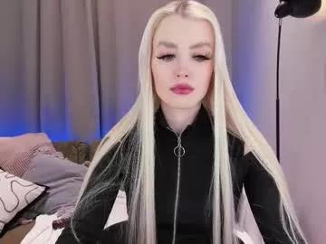 Girls: discover live performances with matured cam models, from teasing to fixations, in a variety of stunning live sex cams.