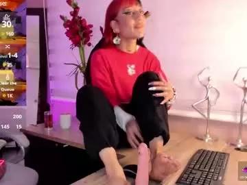 Girls: discover live performances with matured cam models, from teasing to fixations, in a variety of stunning live sex cams.