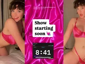 Girls: discover live performances with matured cam models, from teasing to fixations, in a variety of stunning live sex cams.