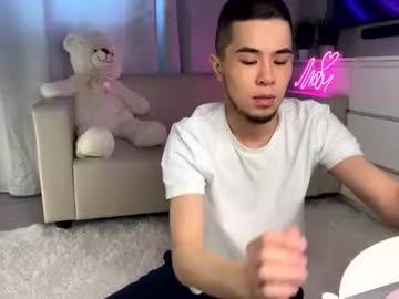 Girls: discover live performances with matured cam models, from teasing to fixations, in a variety of stunning live sex cams.